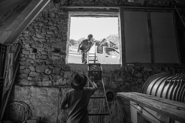 Photo Domaine Les Hauts Lieux - invité de l'Association Beaujol'art - dégustation de vin à bien boire en Beaujolais BBB